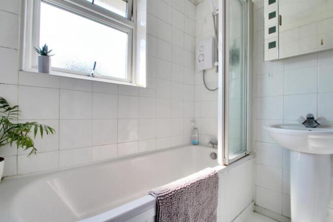 Bathroom.jpg