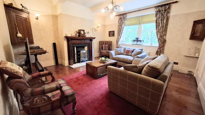 4 bed Detached for sale Image 10