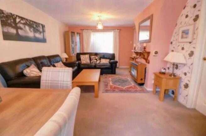 3 bed Terraced for sale Image 11
