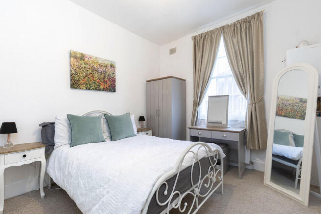 Flat 3, Grosvenor...