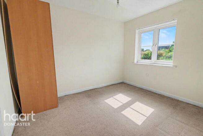 3 bed Terraced for sale Image 8
