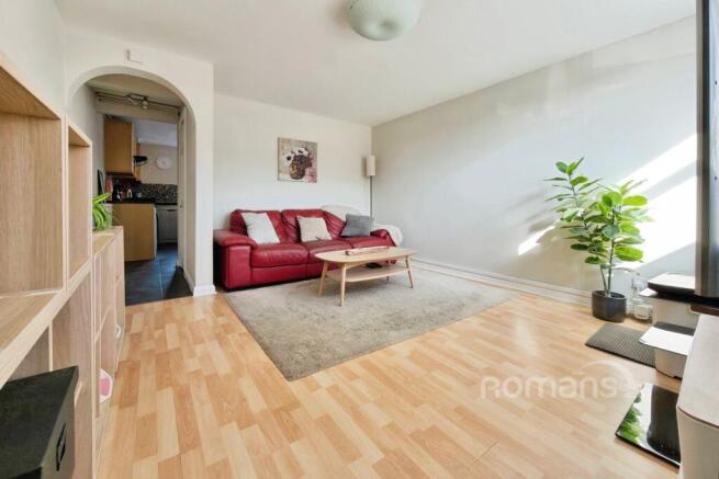 Warren Close, Sandhurst, Berkshire photo 4