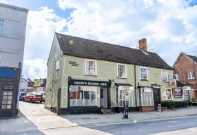 Flat 1, Tudor Court, High Street, Dunmow CM6 1AW
