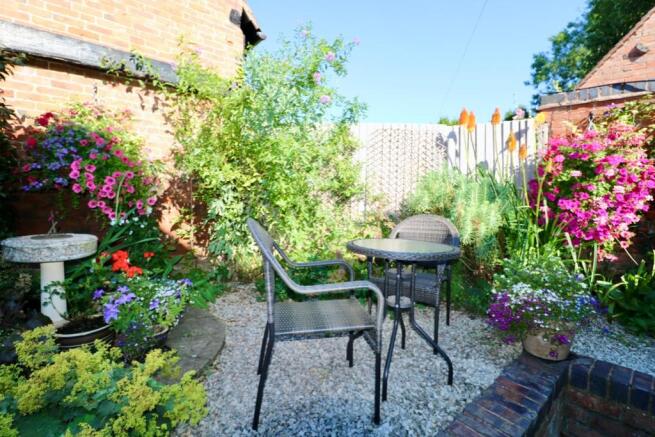 Courtyard Garden 