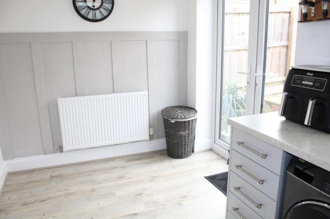 Fitted Kitchen Picture 2