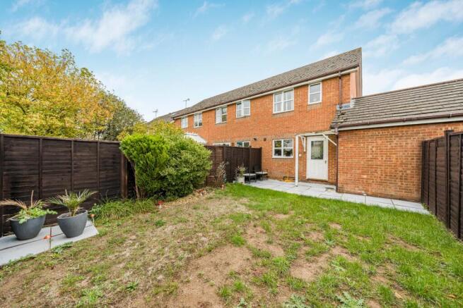 Riverview Gardens, Cobham, Surrey, KT11 photo 4