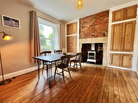 4 bed Terraced for sale Image 4