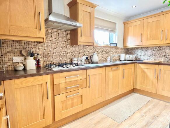 The Croftlands, Bredon, Tewkesbury, GL20 photo 4