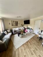 19, Ulverston, Purfleet-on-thames RM19 1SW