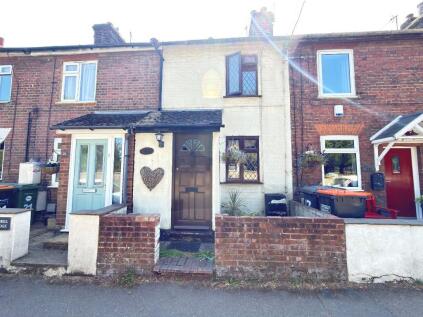 Luton Road, Caddington, Bedfordshire, LU1 4AF