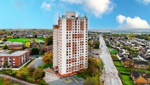 35, Southchurch Court, Farnborough Road, Nottingham NG11 8HQ