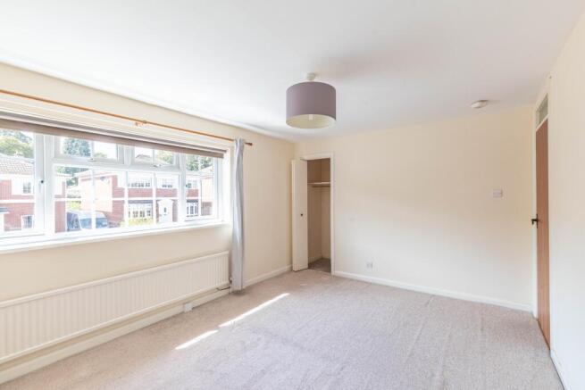 4 bed Detached for sale Image 8