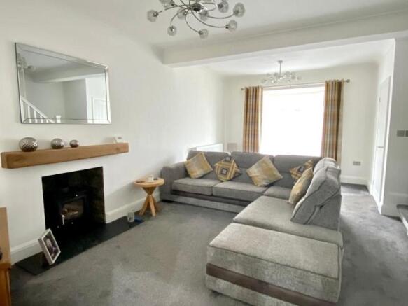 Open Plan Lounge/ Dining Room