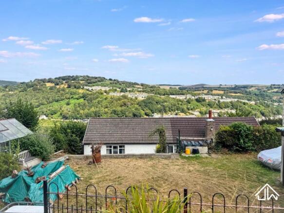 TOP REAR GARDEN VIEW