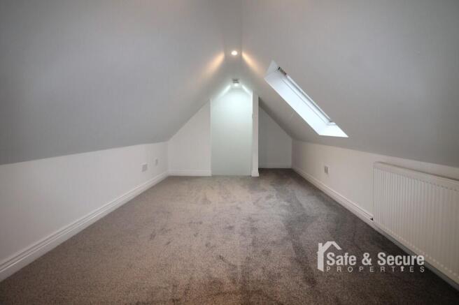 Attic Room (2)