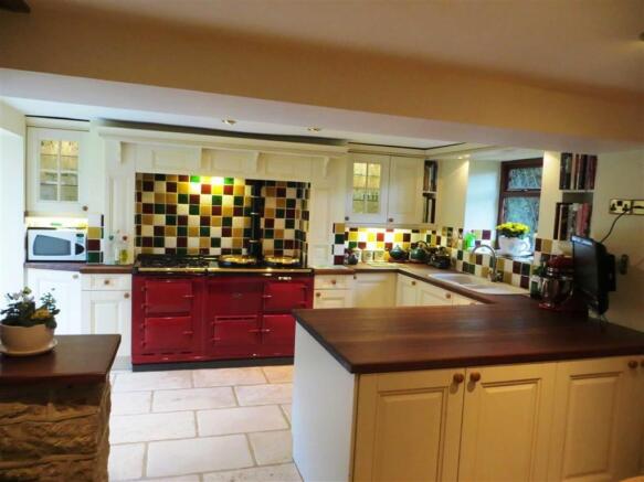 LIVING DINING KITCHE