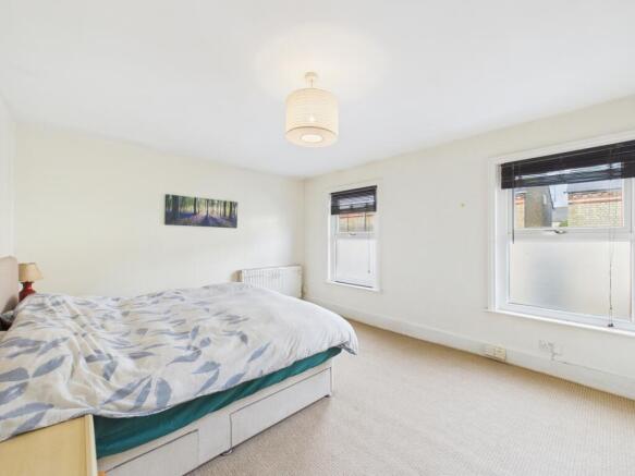 CAM02545G0-PR0578-STILL001