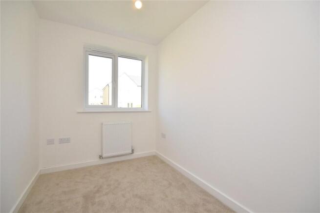 3 bed Semi-Detached to rent Image 10