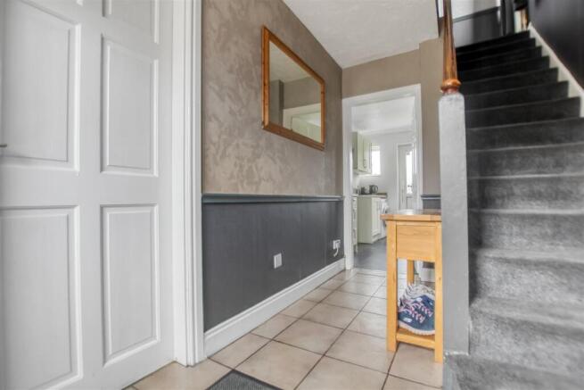 3 bed Terraced for sale Image 5