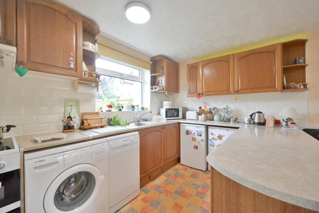 3 bed Semi-Detached for sale Image 10