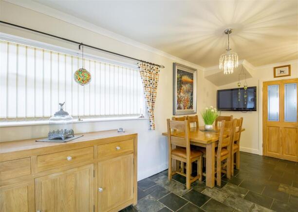 dining room.jpg