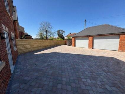 Amberstone, Hailsham, BN27