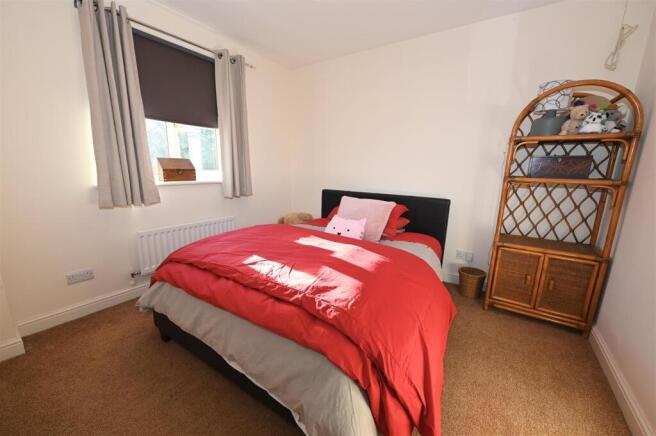 4 bed Detached for sale Image 12