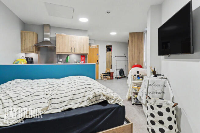 1 bed Apartment for sale Image 6