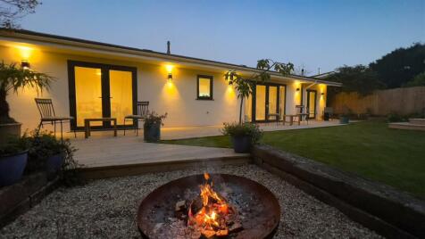 NEWLY REFURBISHED BUNGALOW - Grangeside, Ventnor