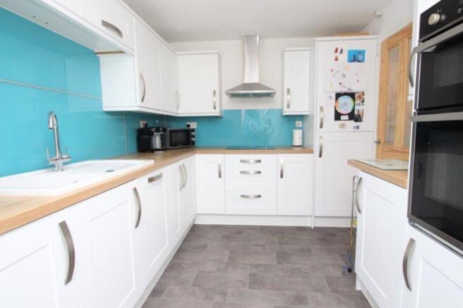 43 Pauls Dene Kitchen