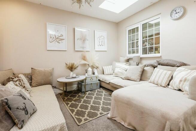 lounge 1