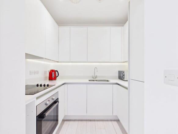 Cherry Tree House - EweMove - Kitchen