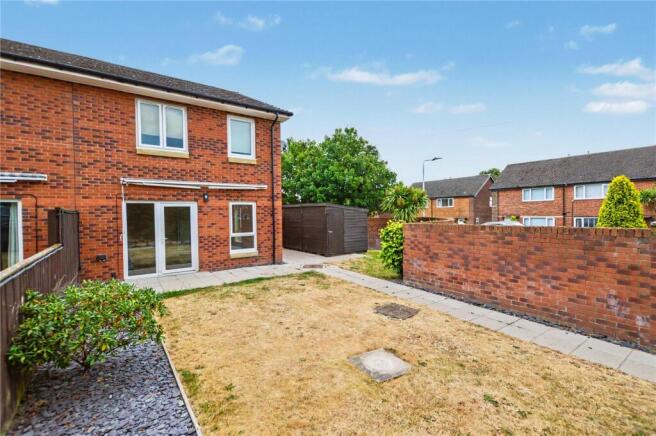 3 bed Semi-Detached for sale Image 9
