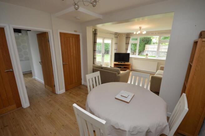 Lounge/Dining Room