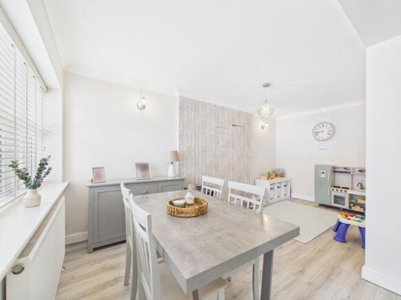 3 bed Detached for sale Image 7