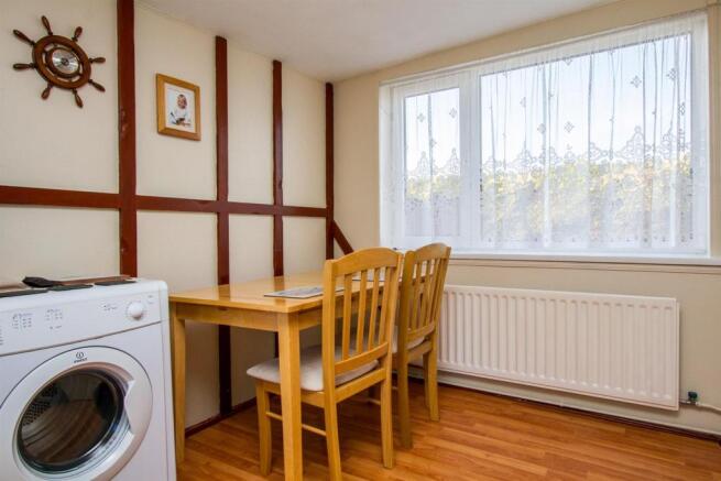 Dining room.jpg