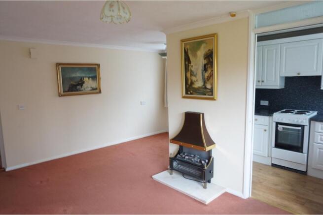 Lounge/Dining Room