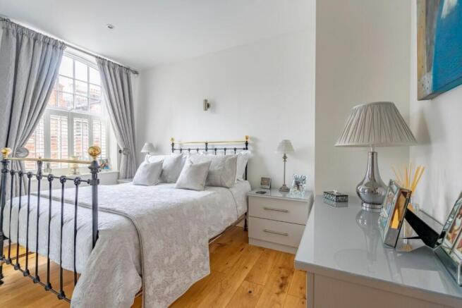 2 bed Apartment for sale Image 9
