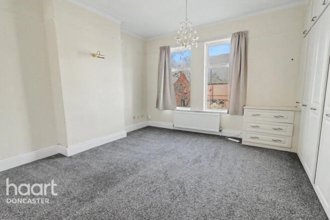 3 bed Terraced for sale Image 10