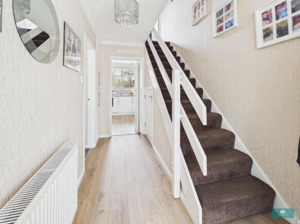 3 bed Detached for sale Image 6