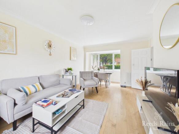3 bed Semi-Detached for sale Image 5