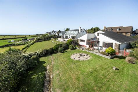 Upton, Bude