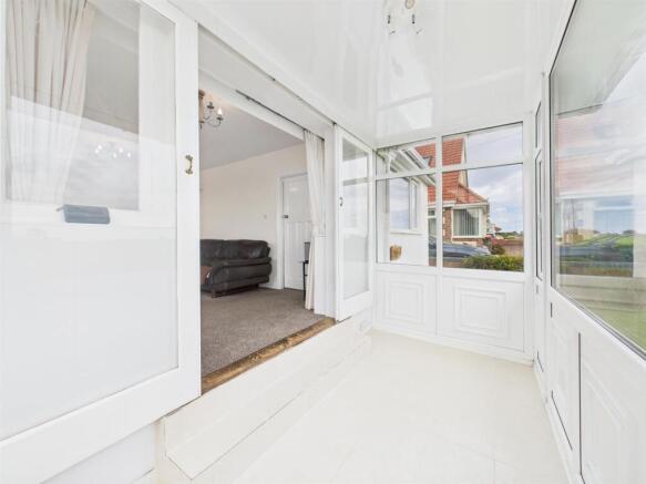 2 bed Detached Bungalow for sale Image 4