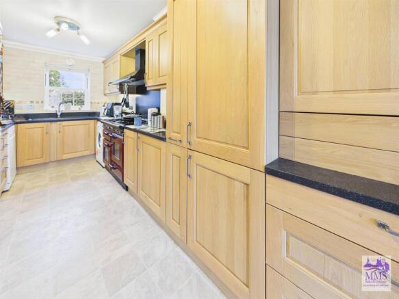Merryfields, Strood, photo 3