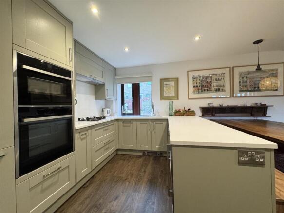 LIVING DINING KITCHEN