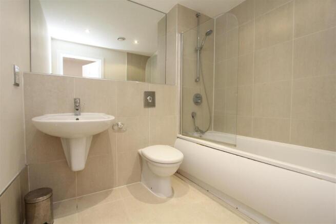 Bathroom.JPG