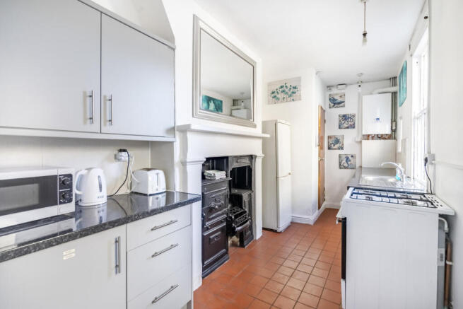 3 bed Terraced for sale Image 6