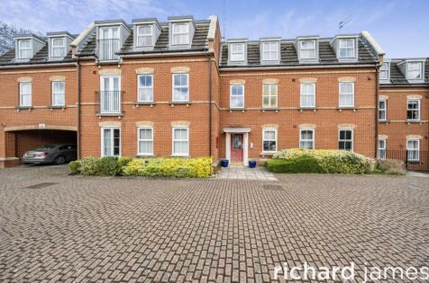Kimmeridge Court, Ripley Road, Old Town, SN1