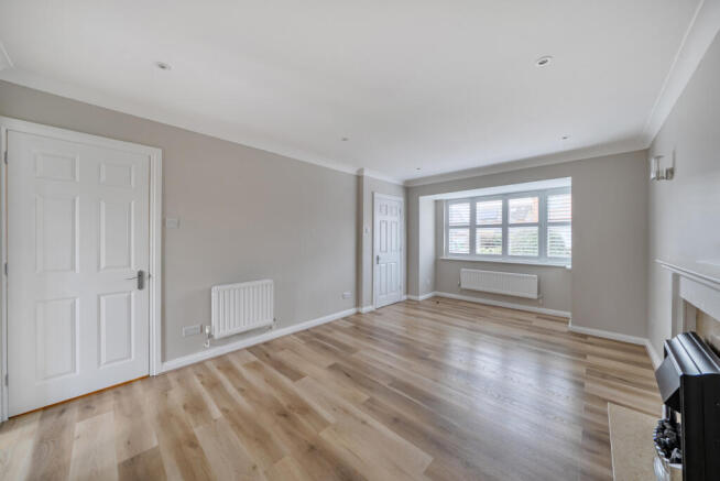 1416880-5-6993175...