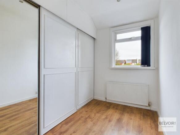 2 bed Terraced to rent Image 9